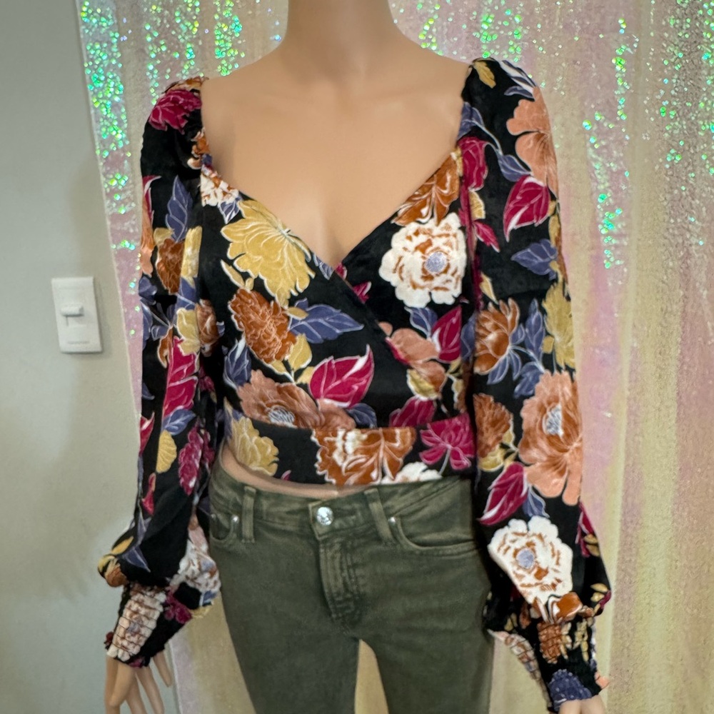 Band of the Free! Camille Floral Top